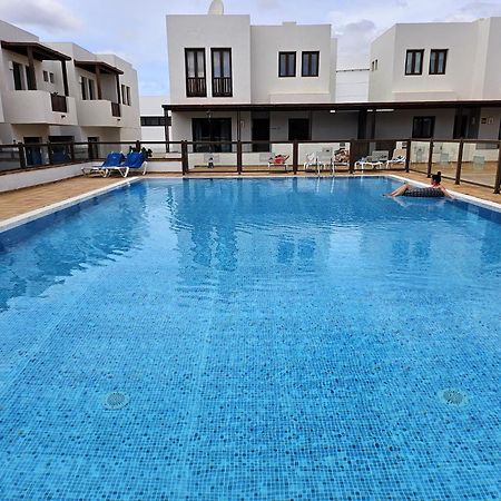 شقة Duplex Noray Vista A La Piscina بْوُرتو كاليرو المظهر الخارجي الصورة